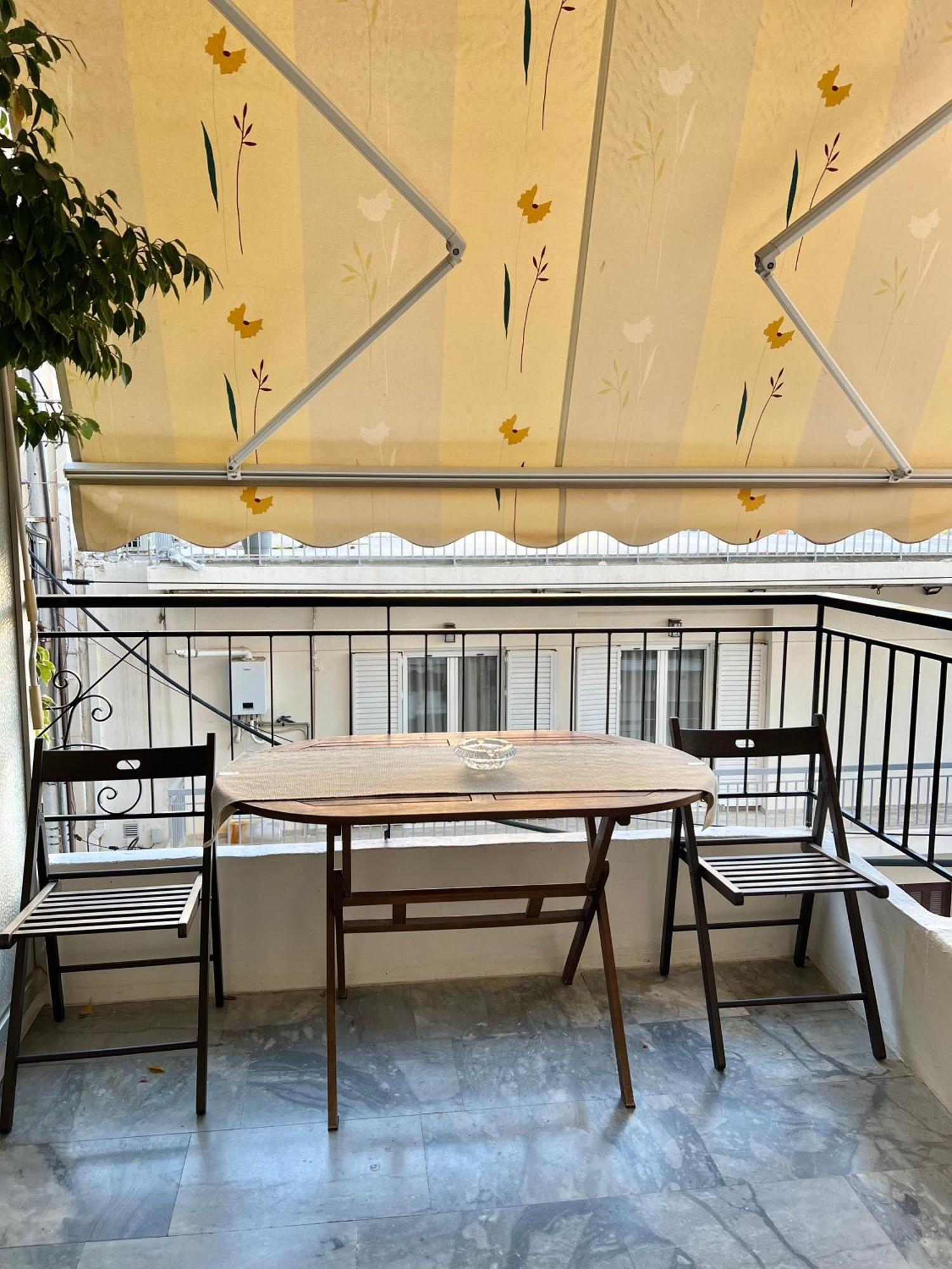 Mamour Apartment In Athene Buitenkant foto